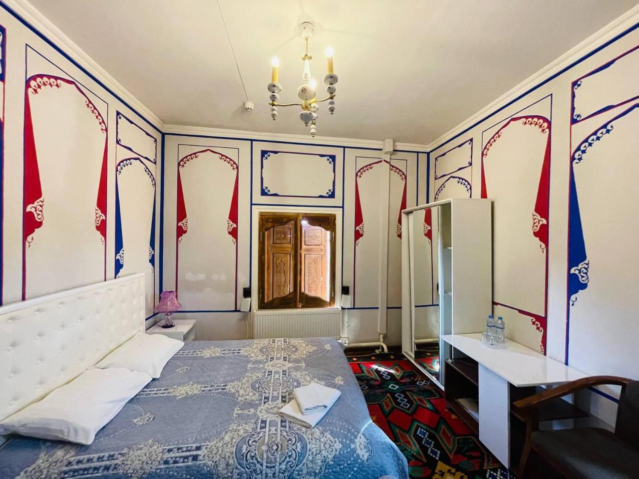 "Chor Minor" Hotel Unesco Heritage List 2 Minutes To Bukhara Old Town Square Official Partner Of The La Rosse Aroma Exterior photo